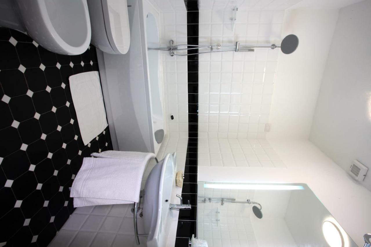Ferton 3* Milano